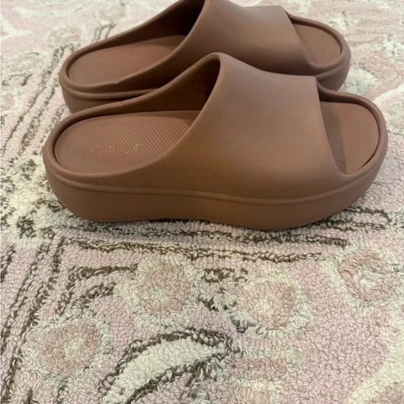 CALIA women’s slides - Picture 2 of 3